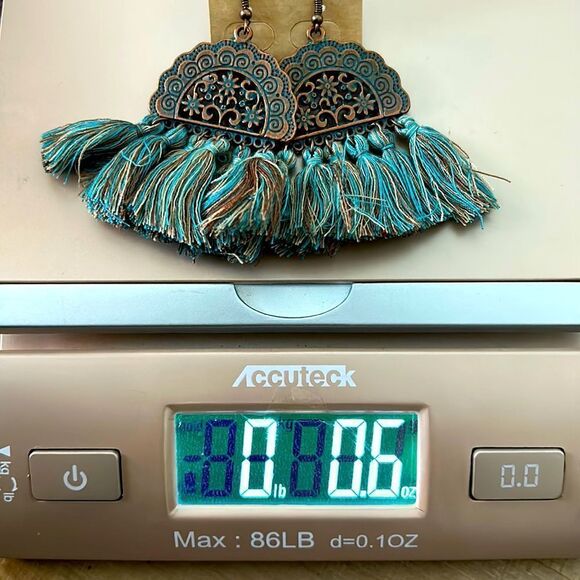 NWT Trendy Bronze Tassel Earrings - Picture 5 of 12